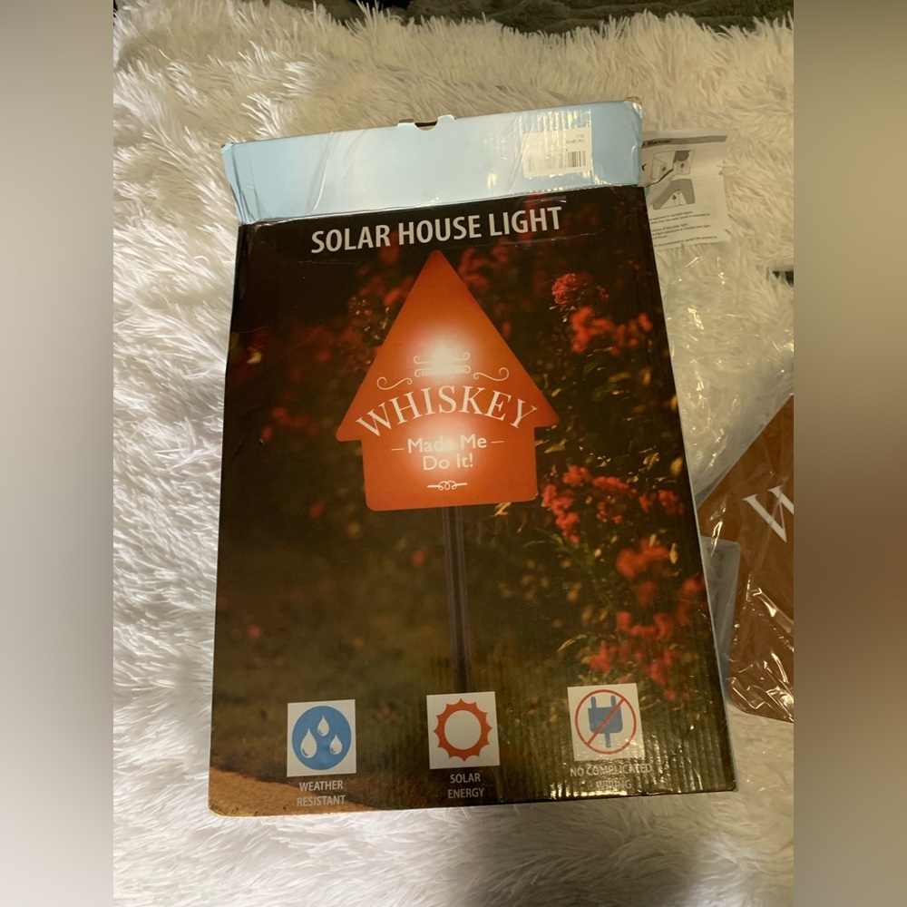 Whiskey Solar House Light